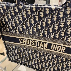 Meet your Posher, Marie